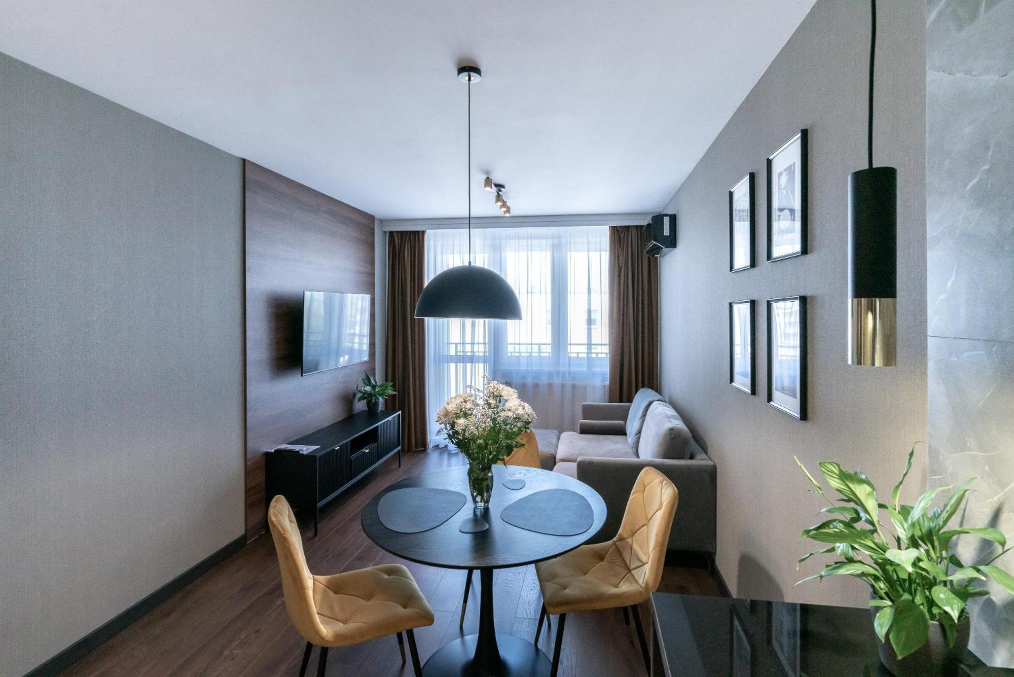 Noche Apartamenty Premium Biala Podlaska Ngoại thất bức ảnh